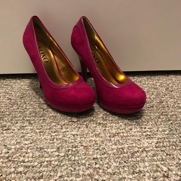 Fuchsia heels - Picture 2 of 2